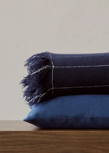 Battus throw 130x185 cm - Indigo - Audo Copenhagen