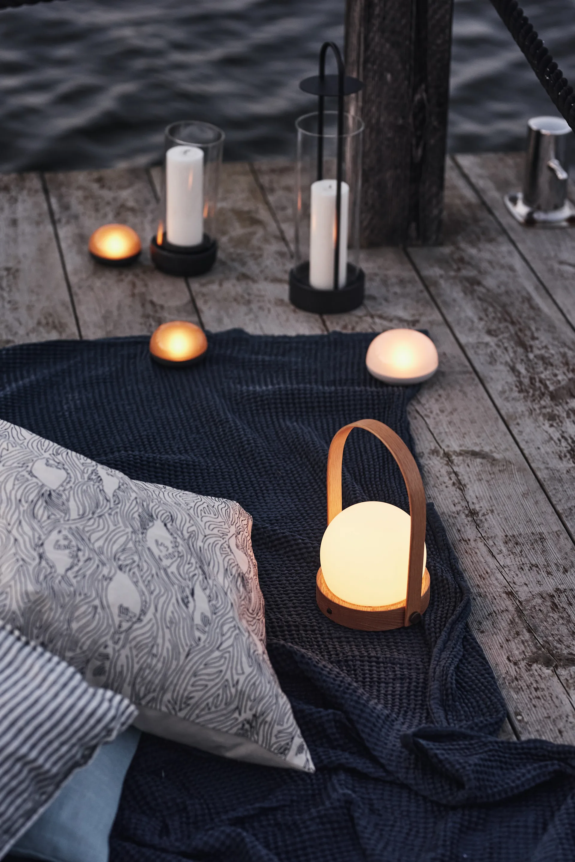 Carrie lamp Limited Edition, Natural oak Audo Copenhagen