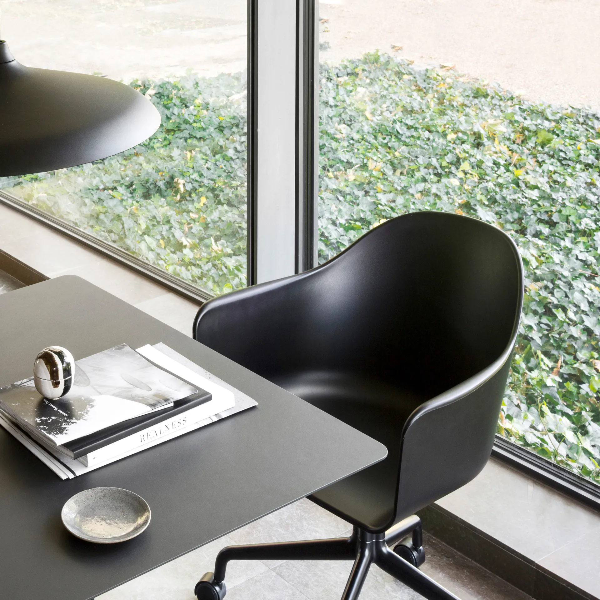 Circular ceiling lamp, Black Audo Copenhagen