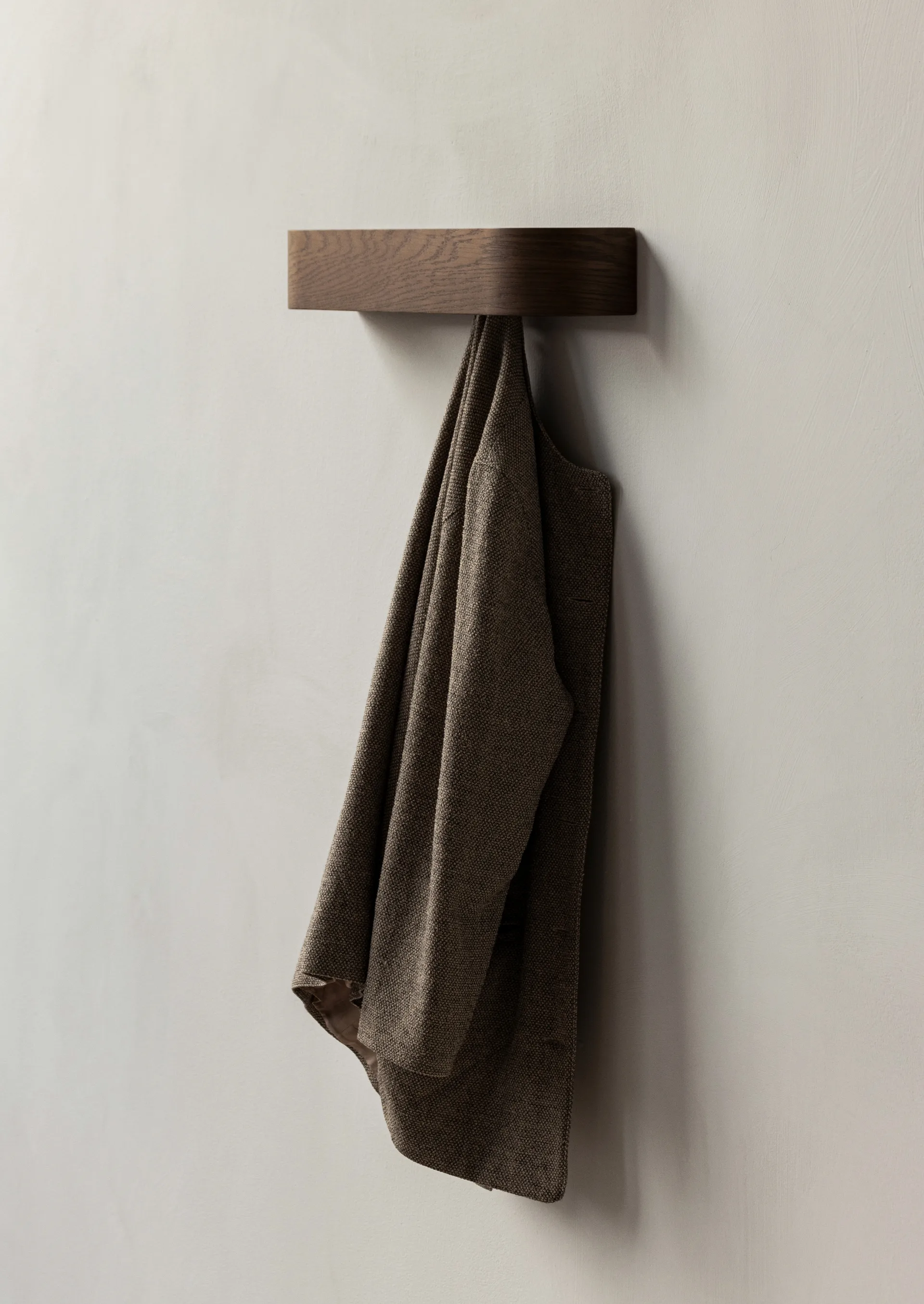 Epoch clothes hanger 50 cm, Dark stained oak Audo Copenhagen