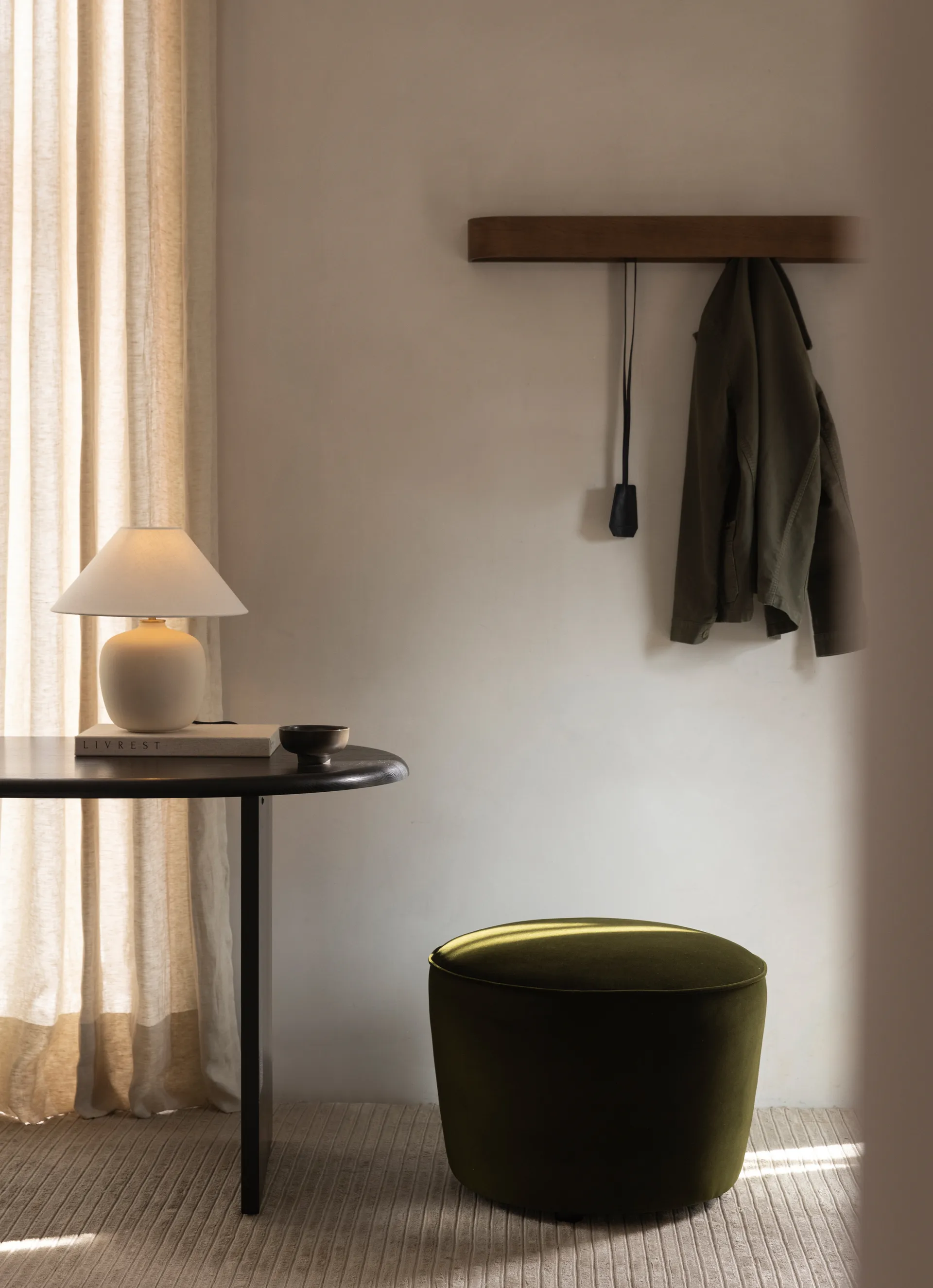 Epoch clothes hanger 79 cm, Dark stained oak Audo Copenhagen