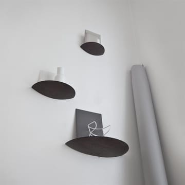 Gridy Fungi shelf dark oak - small - Audo Copenhagen