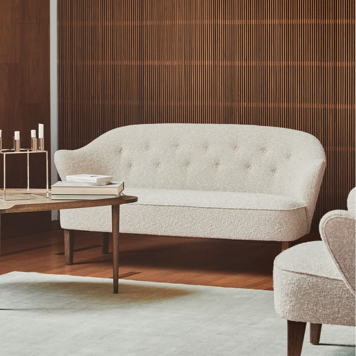 Ingeborg 2.5-seat sofa - Sahcozero beige-leg oak smoked - Audo Copenhagen