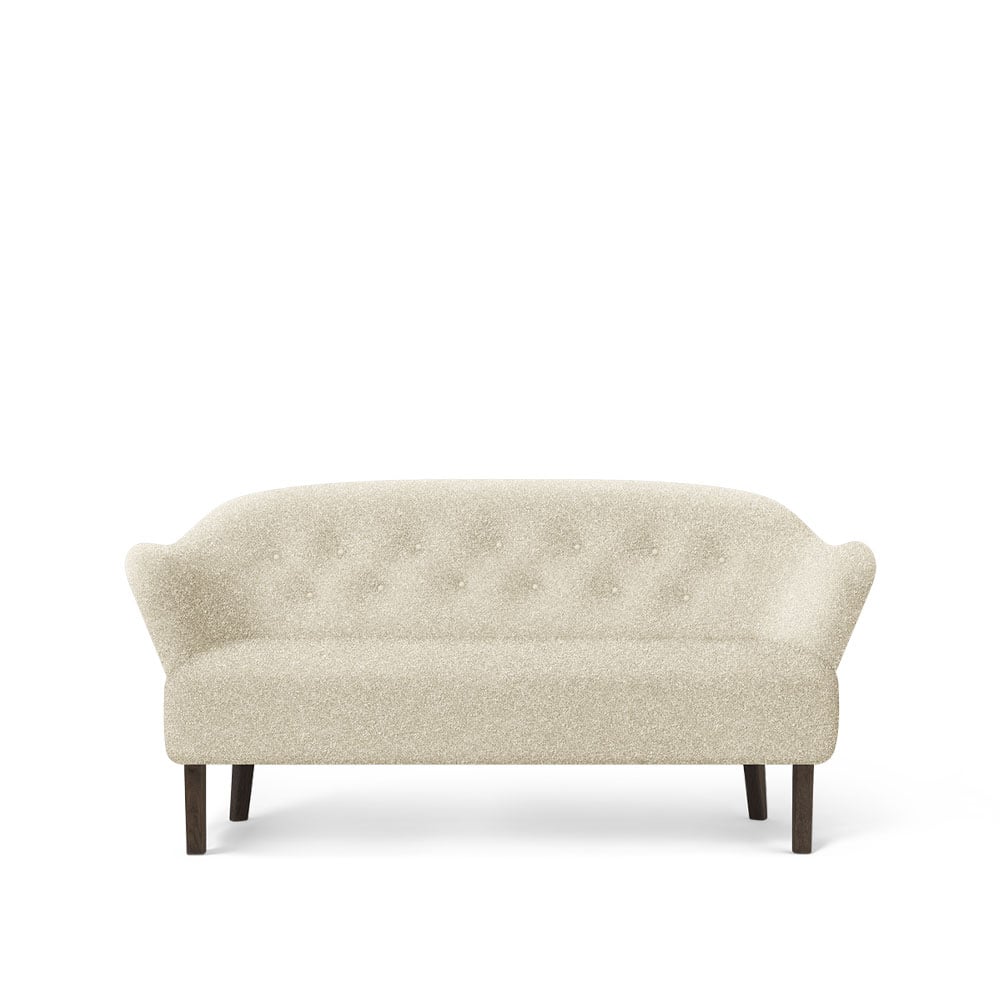 Audo Copenhagen Ingeborg 2.5-seat sofa Sahcozero beige-leg oak