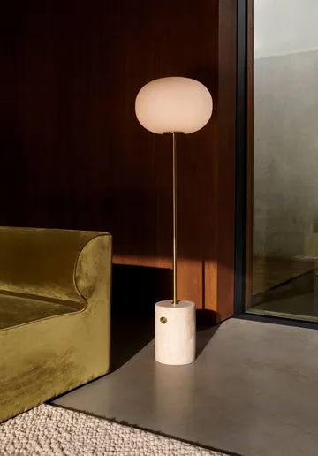JWDA floor lamp - Travertine-brushed brass, 130 cm - Audo Copenhagen