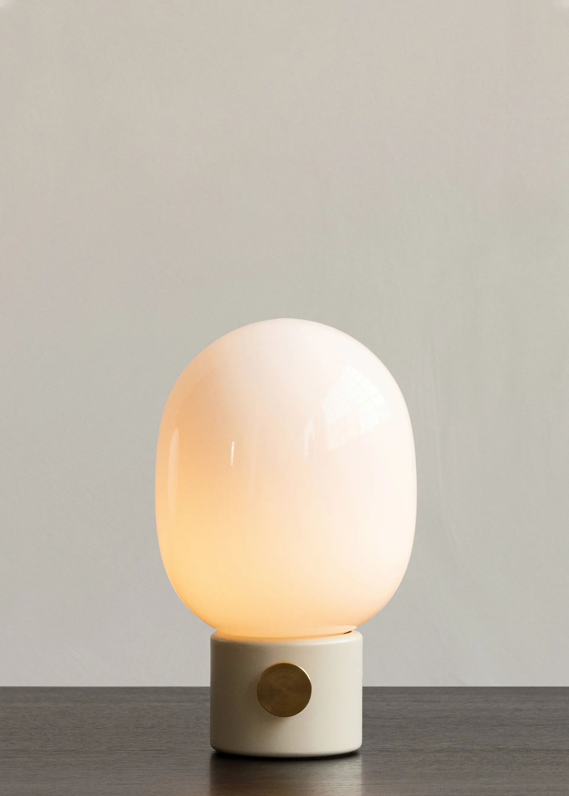 JWDA table lamp, Alabaster white Audo Copenhagen
