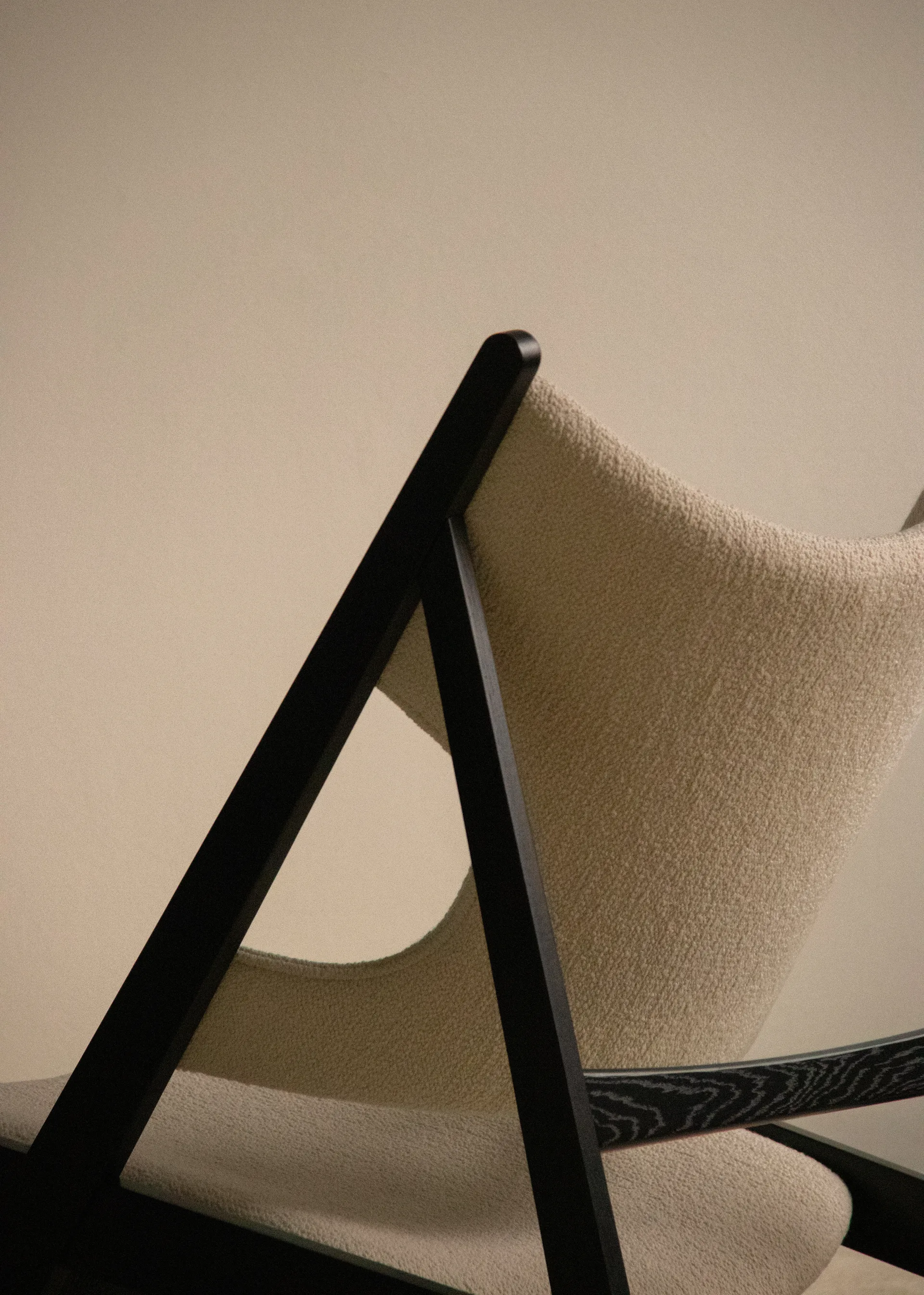 Knitting lounge chair, Barnum Bouclé 24-black oak Audo Copenhagen