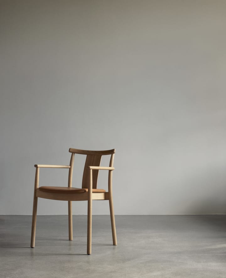 Merkur arm chair with cushion, Oak- Dakar 0250 cognac Audo Copenhagen
