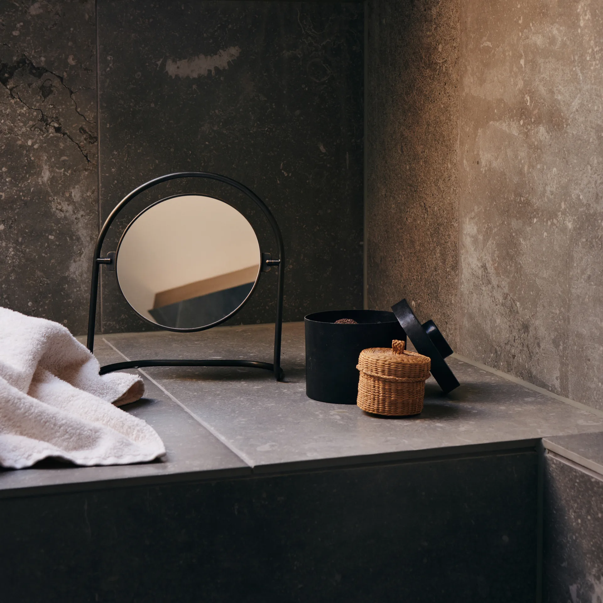 Nimbus table mirror 25 cm, Bronzed brass Audo Copenhagen