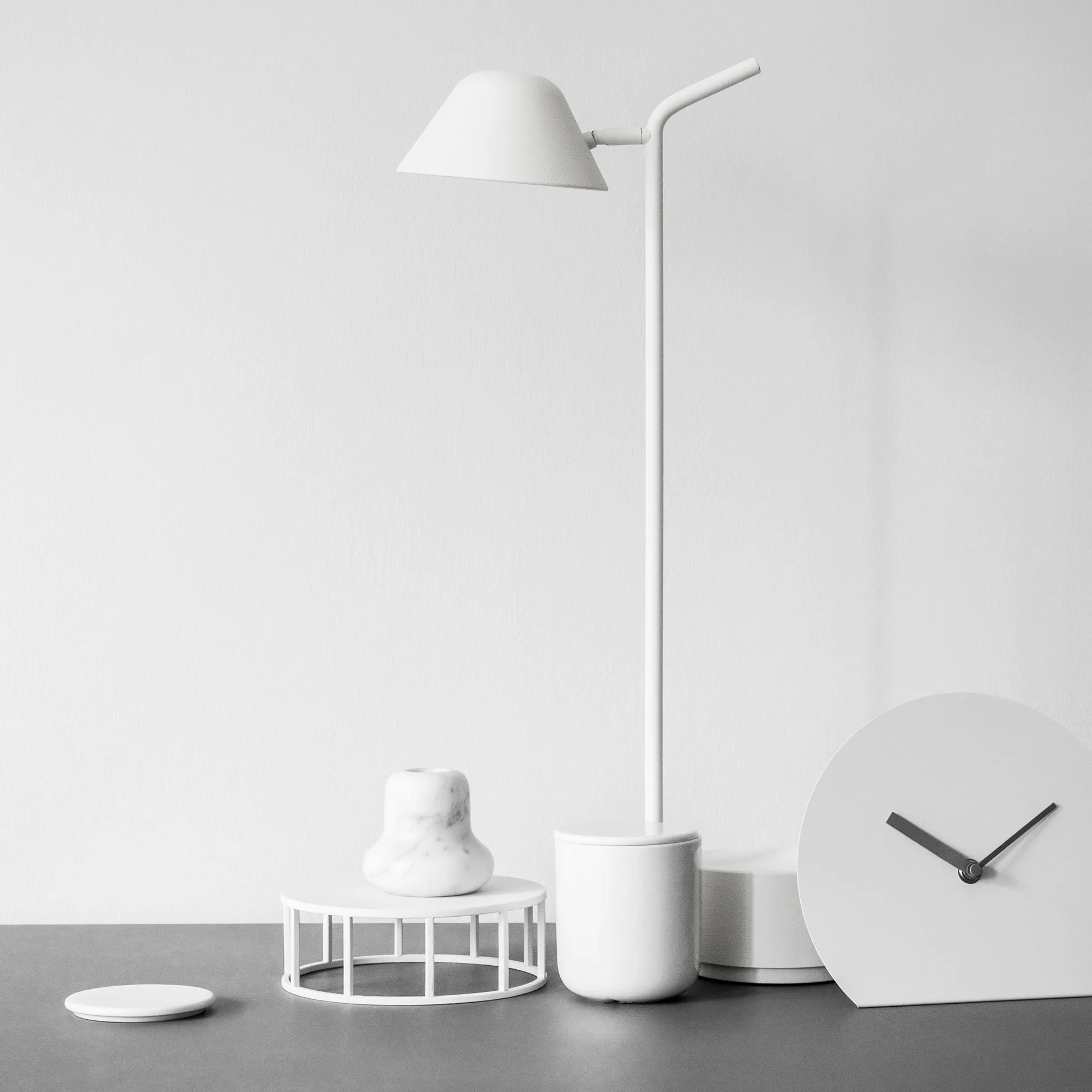 Peek table lamp, white Audo Copenhagen