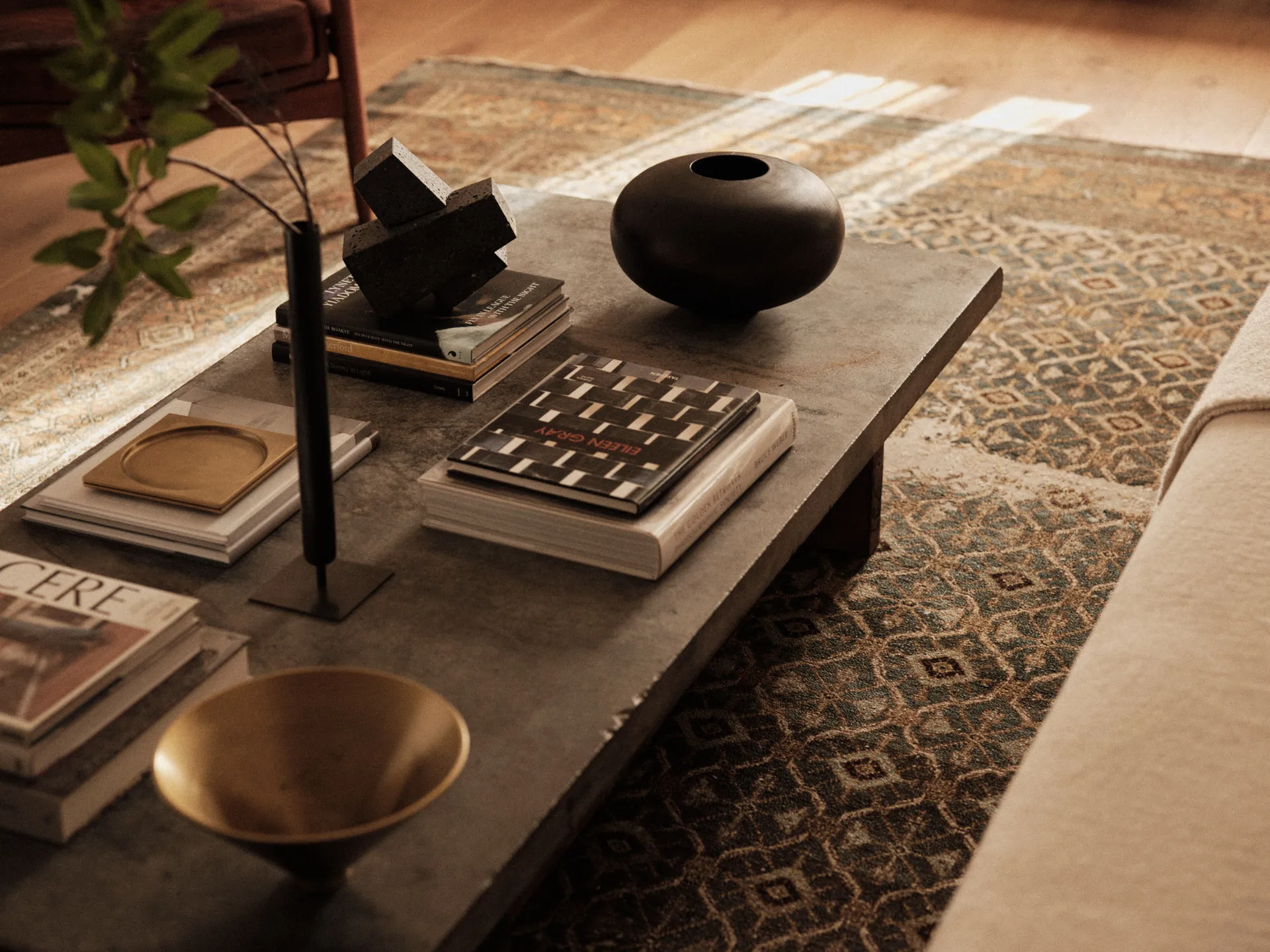 Surround vase 17.5 cm, Mango wood Audo Copenhagen