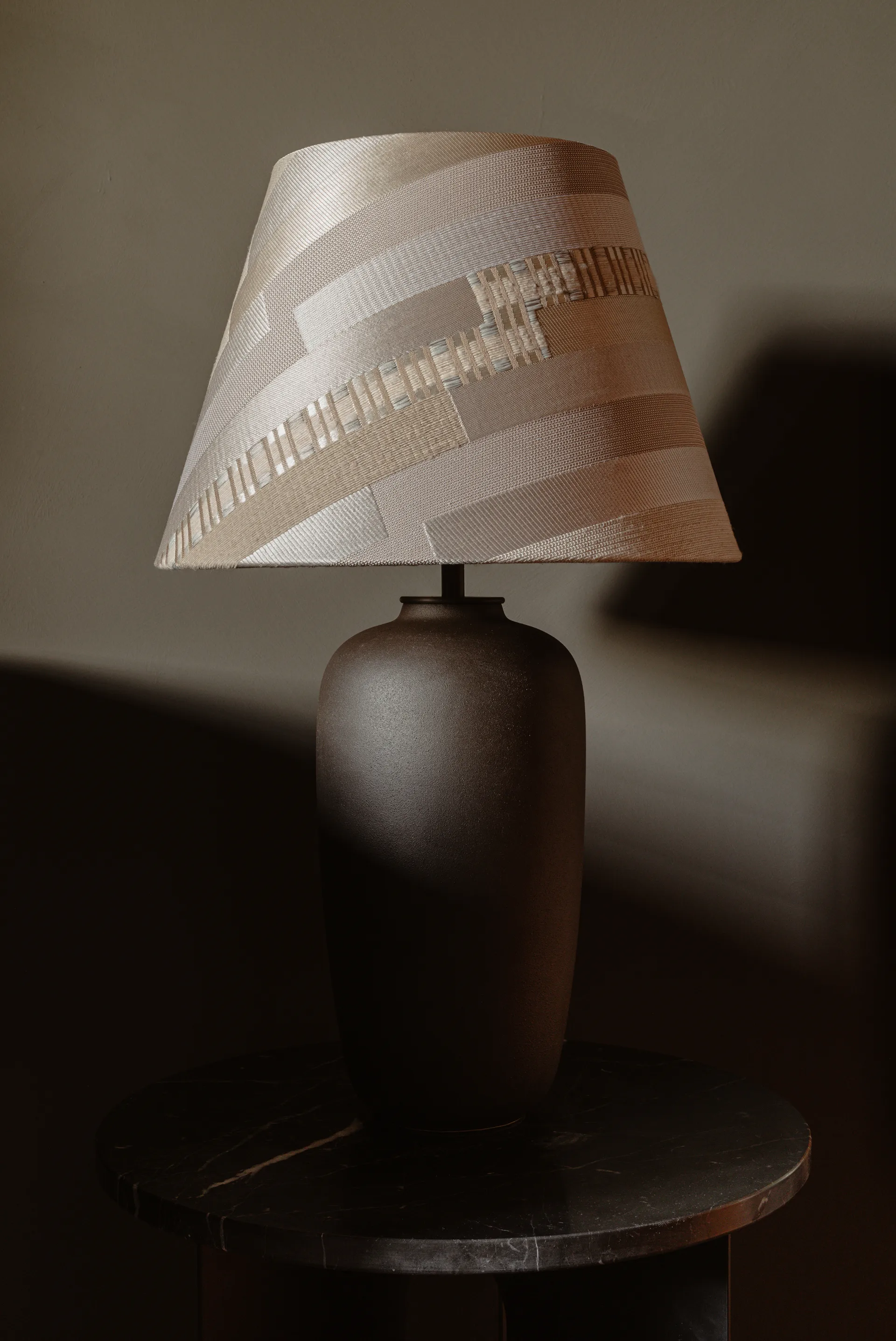 Torso table lamp 57 cm Limited Edition, Babelia-Plage de Coquillages Audo Copenhagen