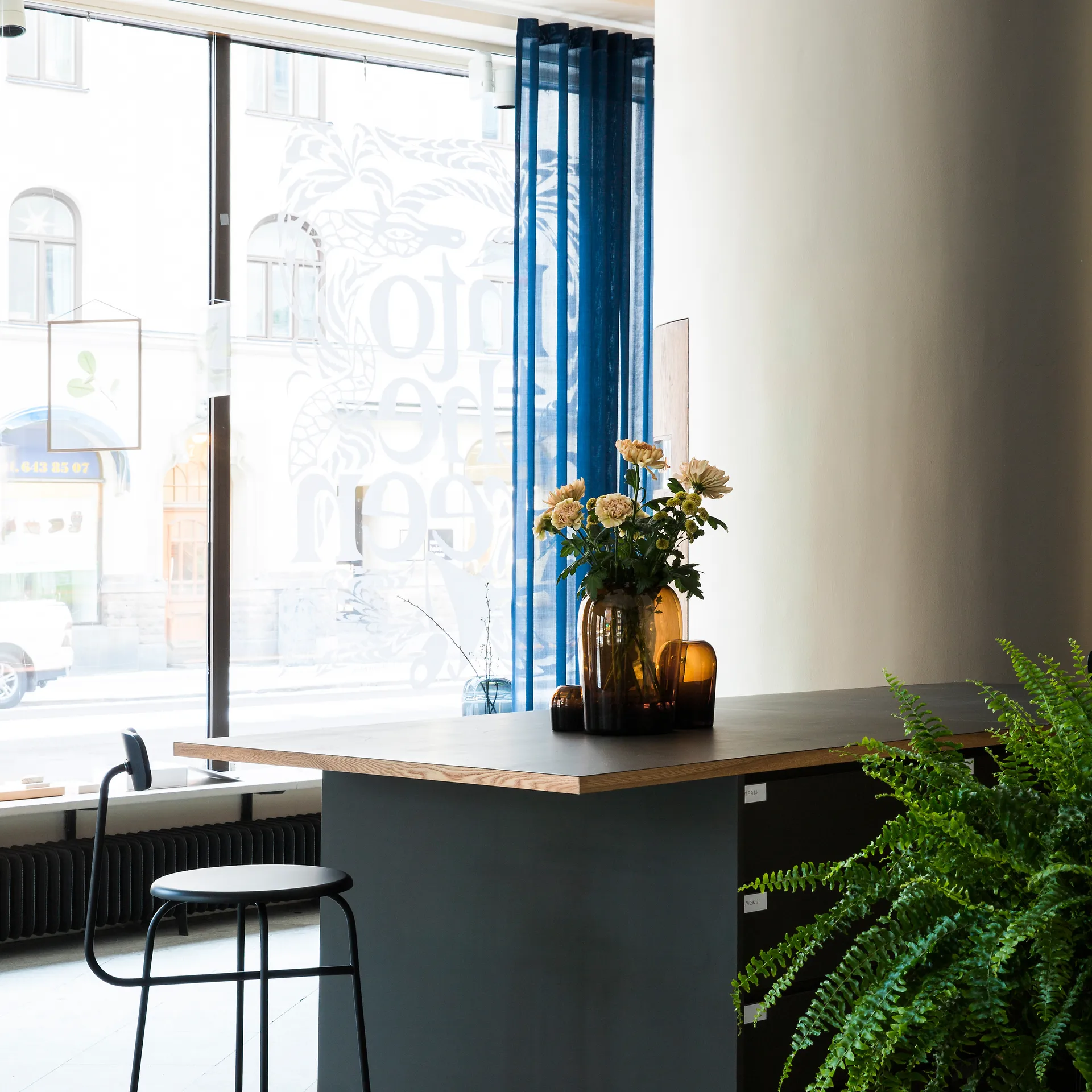 Troll vase M 12 cm, amber Audo Copenhagen