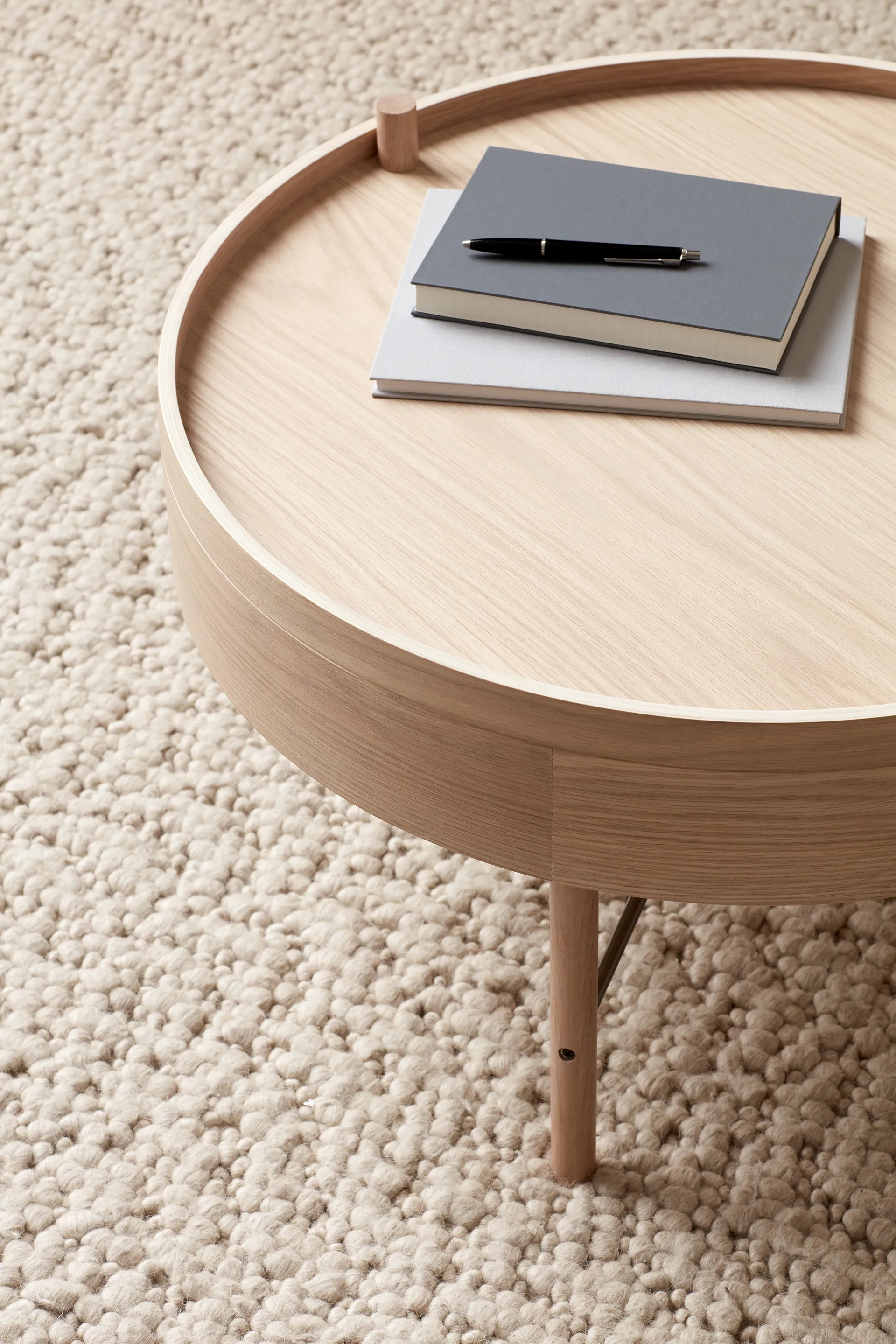 Turning table, natural oak-chrome Audo Copenhagen
