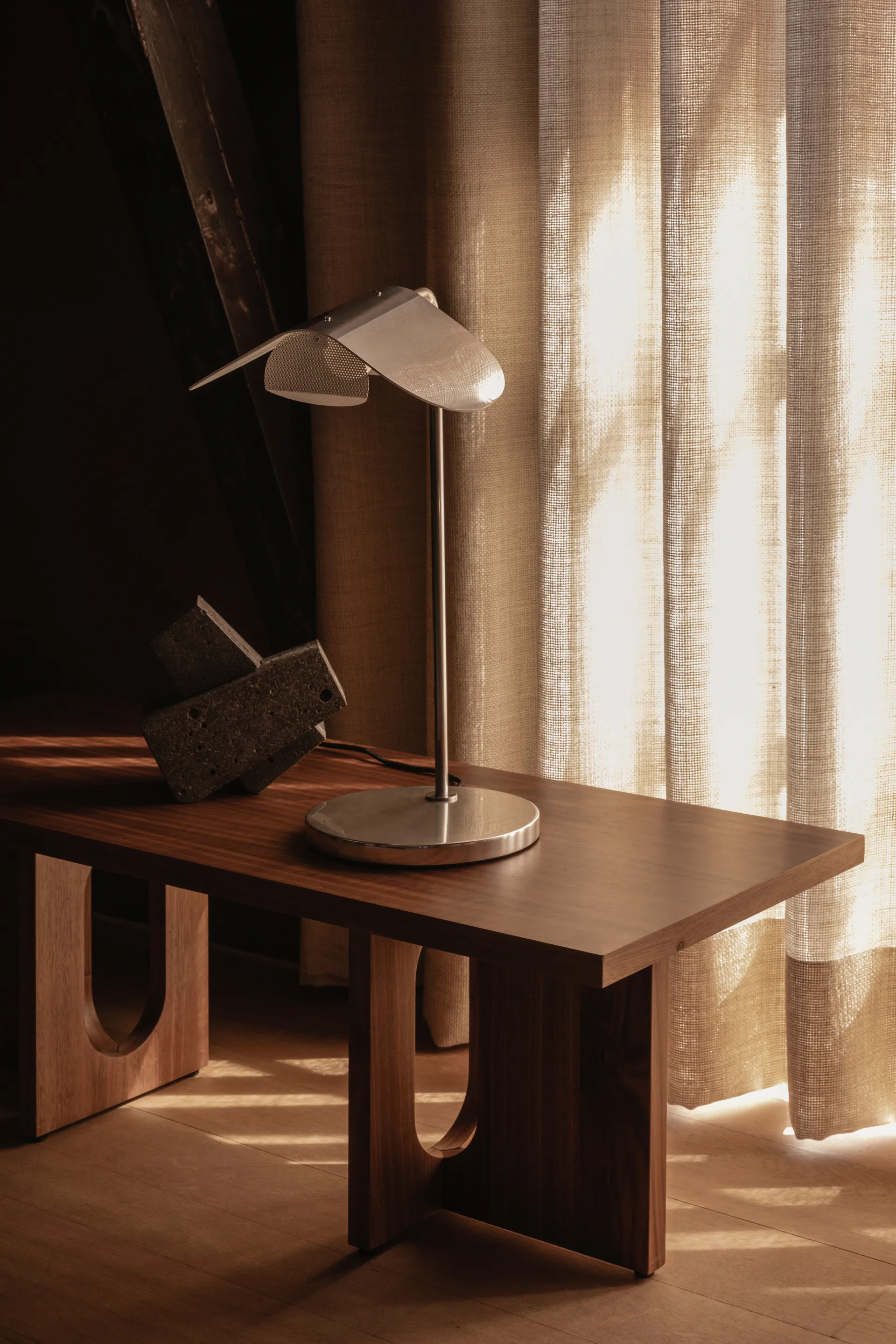 Wing table lamp 56 cm, Aluminium Audo Copenhagen