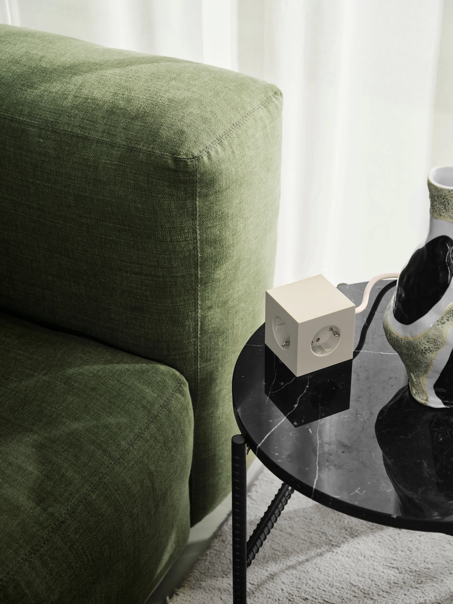 Square 1 power strip USB-C 30W 3 m, Nomad Sand Avolt