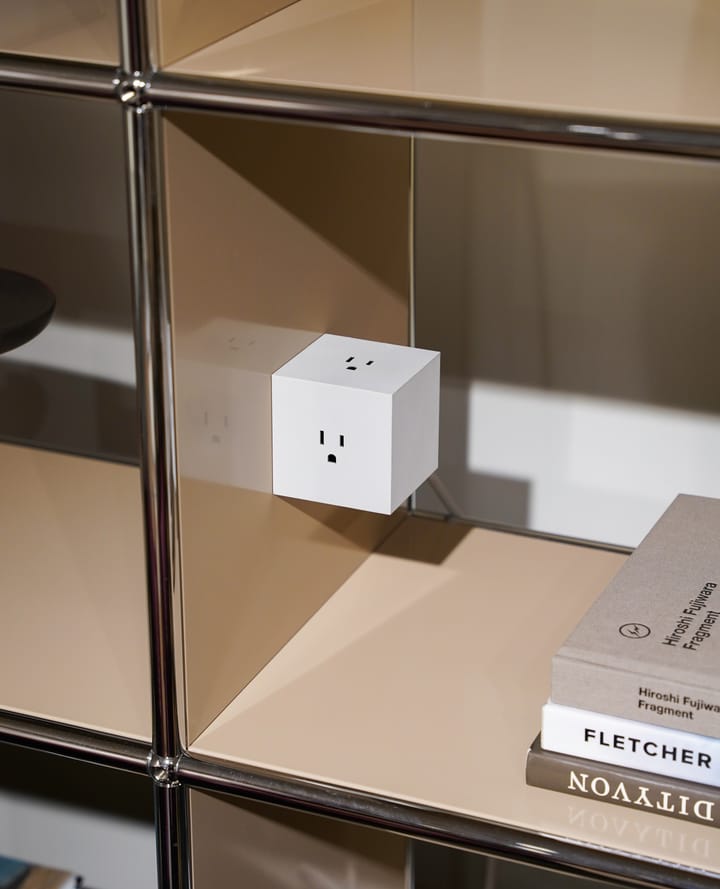 Square 1 UK power strip USB-C 30W 1.8 m, Gotland Gray Avolt