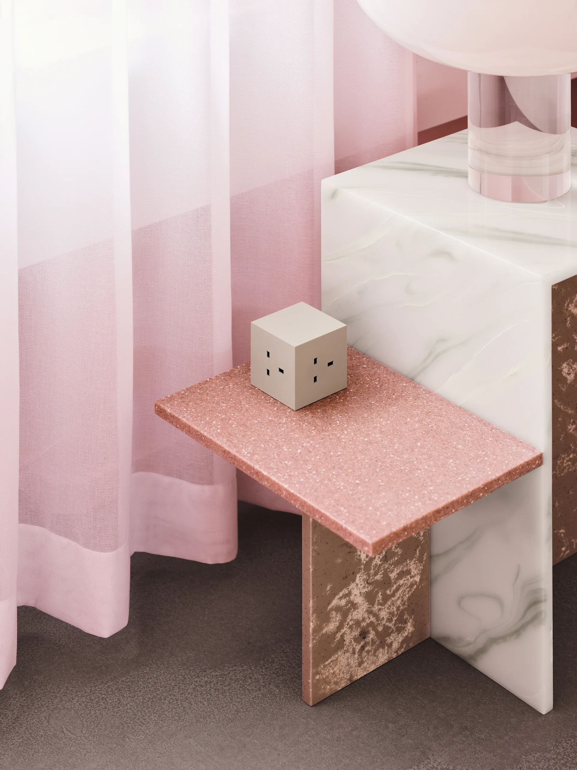 Square 1 UK power strip USB-C 30W 1.8 m, Nomad Sand Avolt