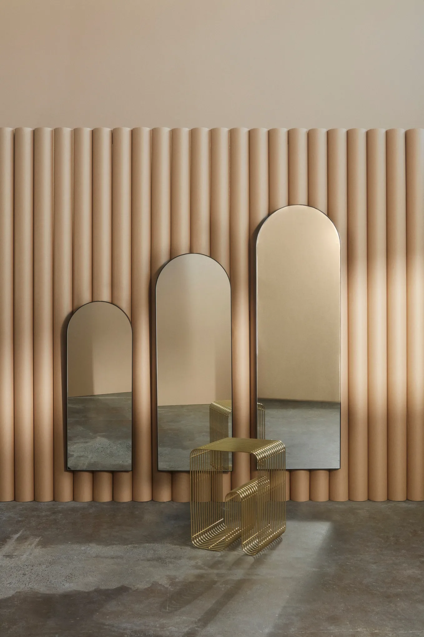 Arcus mirror 115 cm, Black AYTM