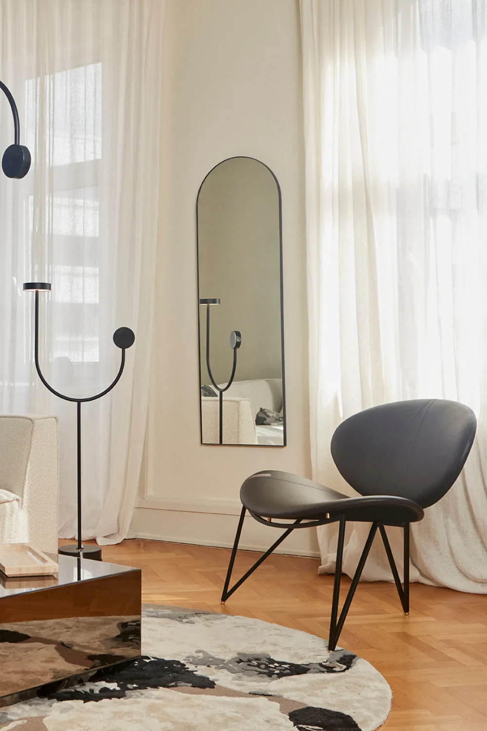 Arcus mirror 140 cm, Black AYTM