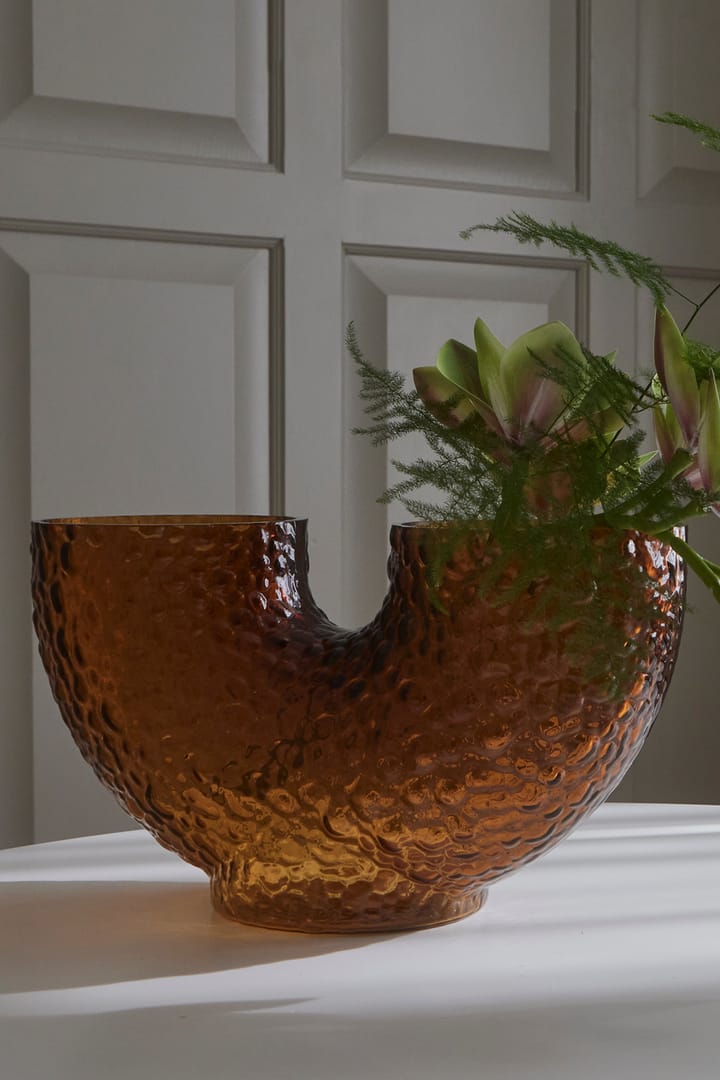 Arura vase low - Amber - AYTM