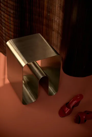 Curva solid stool - Silver, 32x32x43.2 cm - AYTM