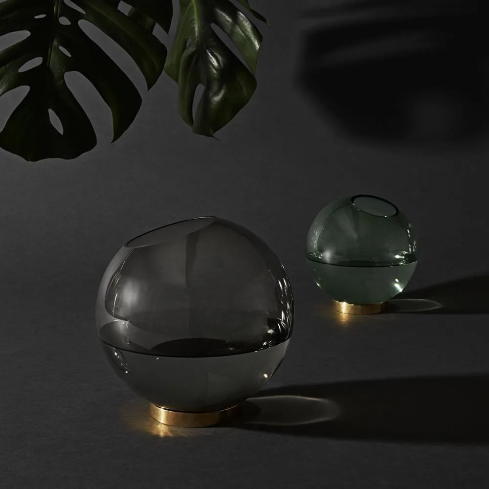 Globe vase medium, green-brass AYTM