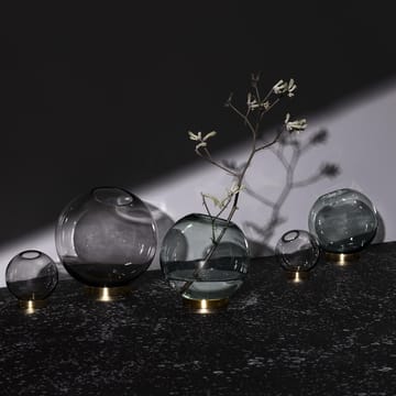Globe vase small - black-brass - AYTM