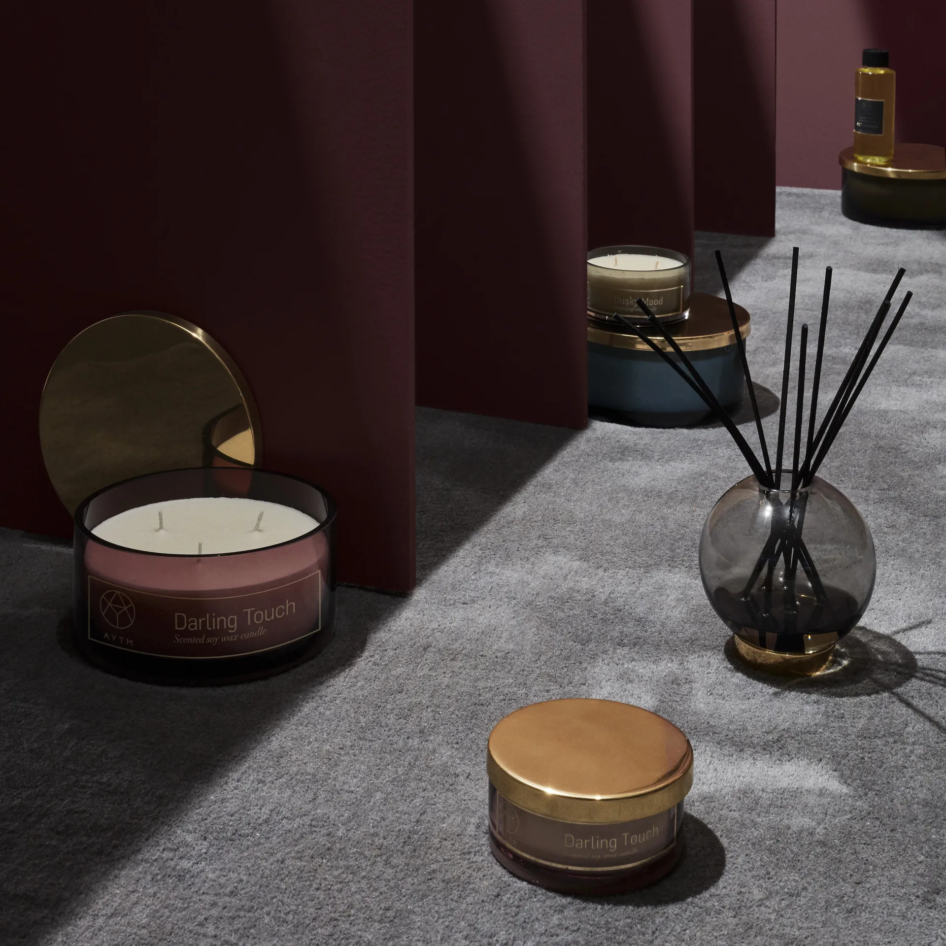 Globe vase small, black-brass AYTM