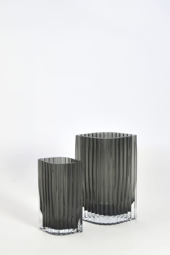 Leaf vase 20 cm - Black - AYTM