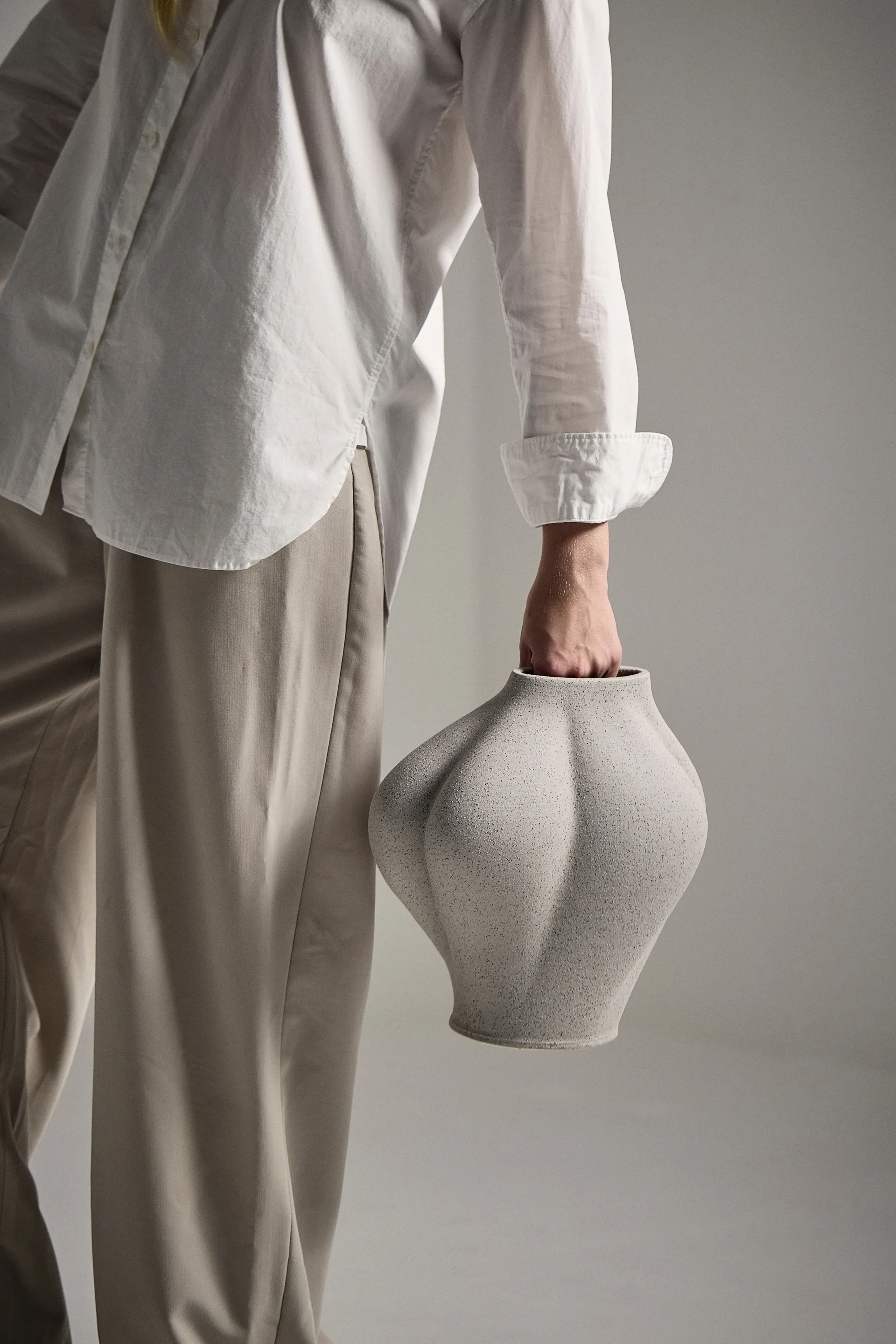 Saltare vase, Taupe, Ø13.8x30 cm AYTM