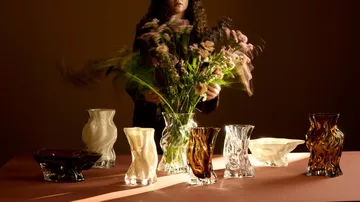 Vena vase - M, Dark cream - AYTM