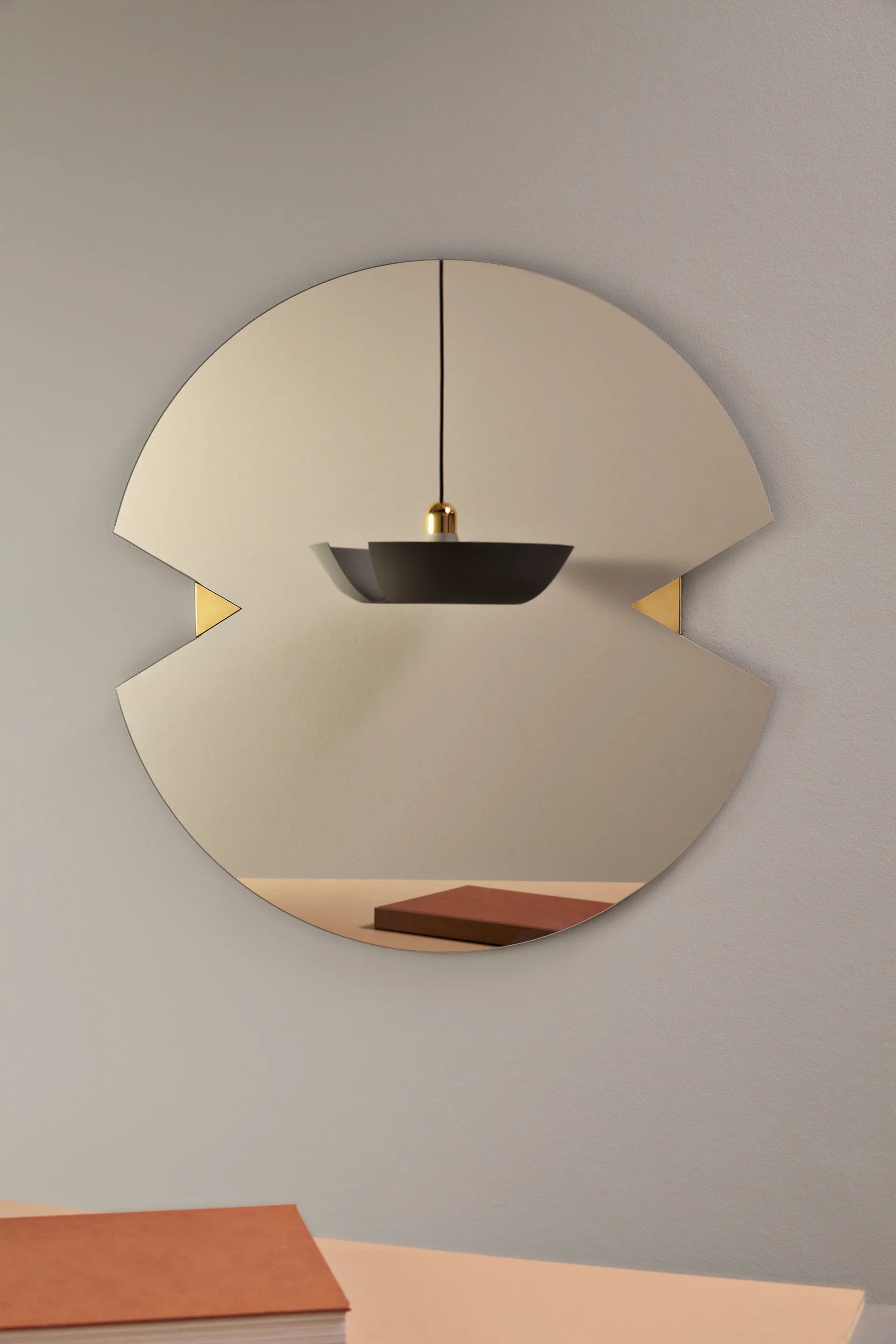 Verto mirror 70 cm, Black AYTM