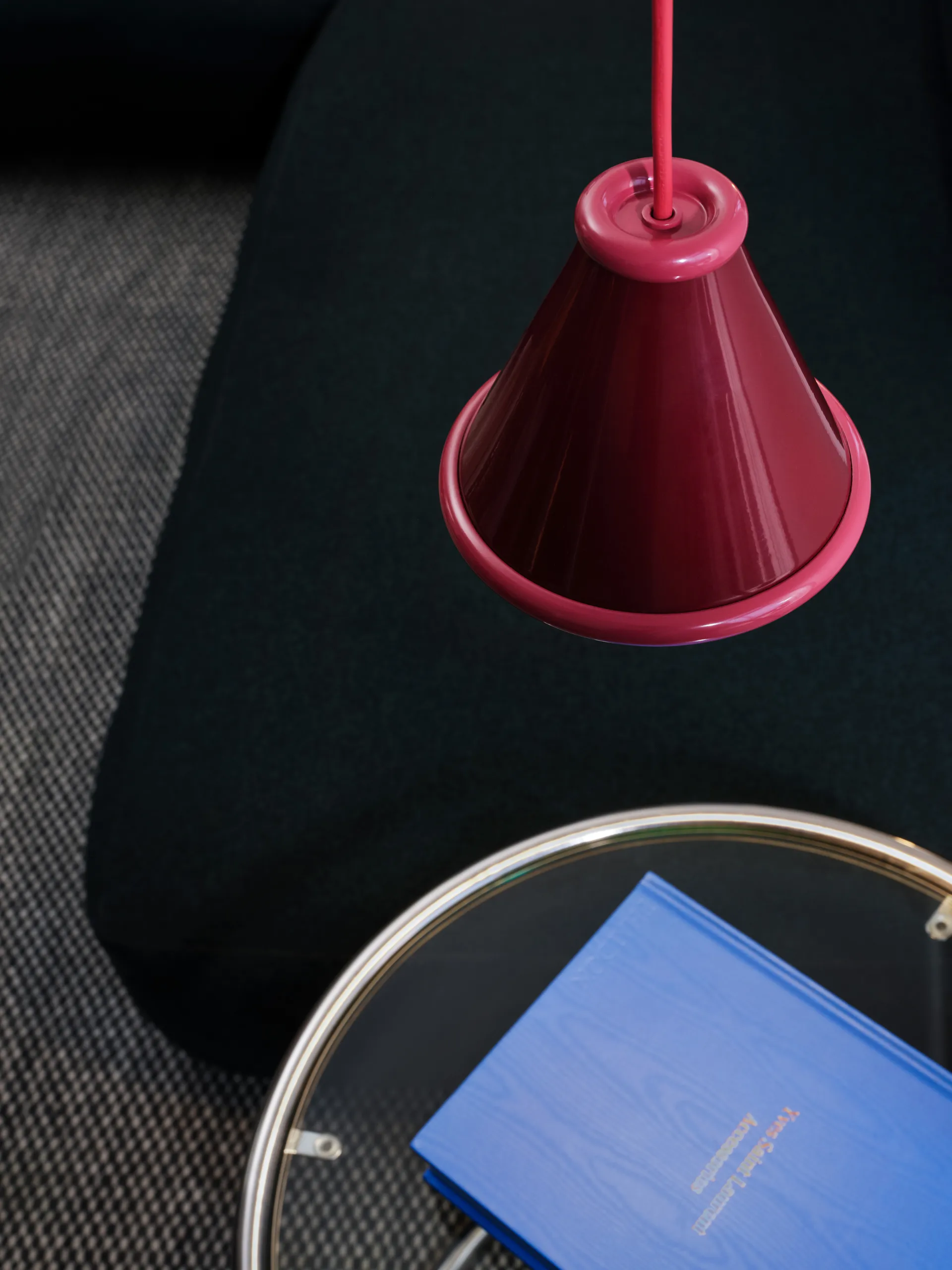 Belle pendant Ø15 cm, Wine red-red violet Belid