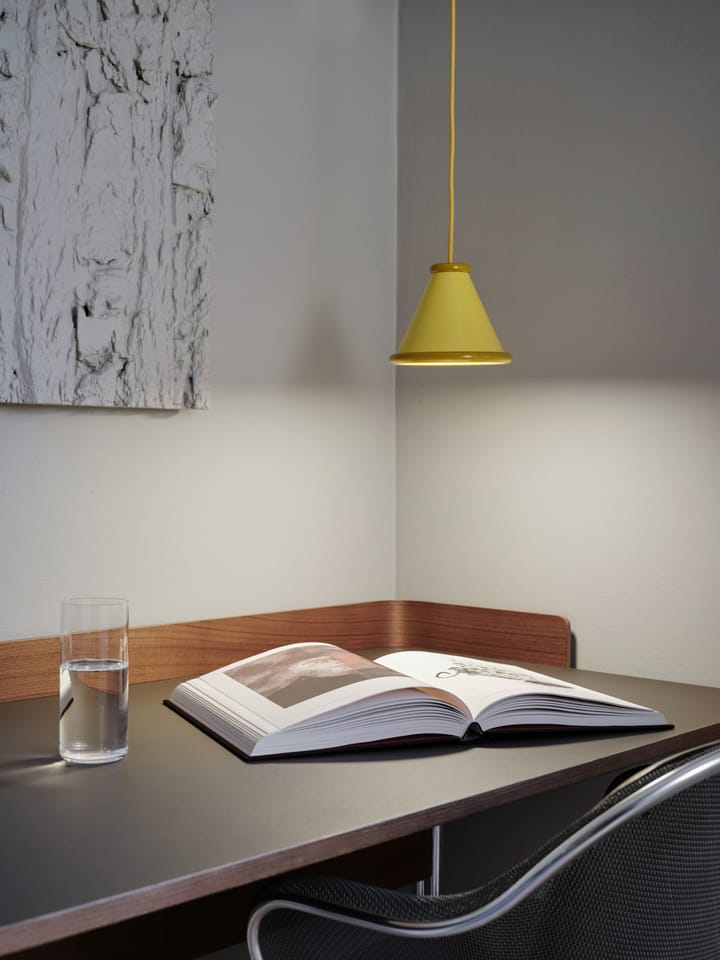 Belle pendant Ø15 cm, Zinc yellow-honey yellow Belid