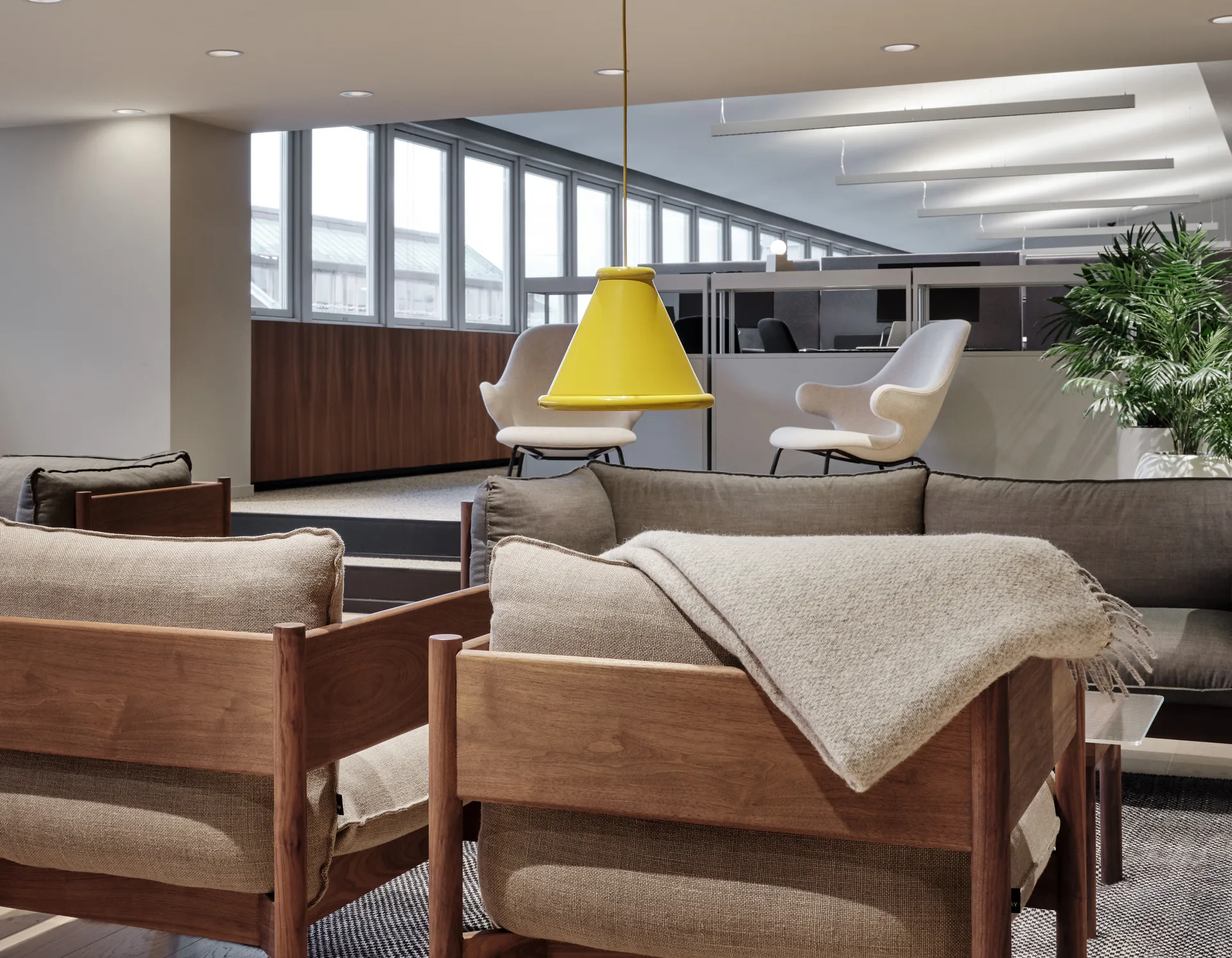 Belle pendant Ø36 cm, Honey yellow Belid