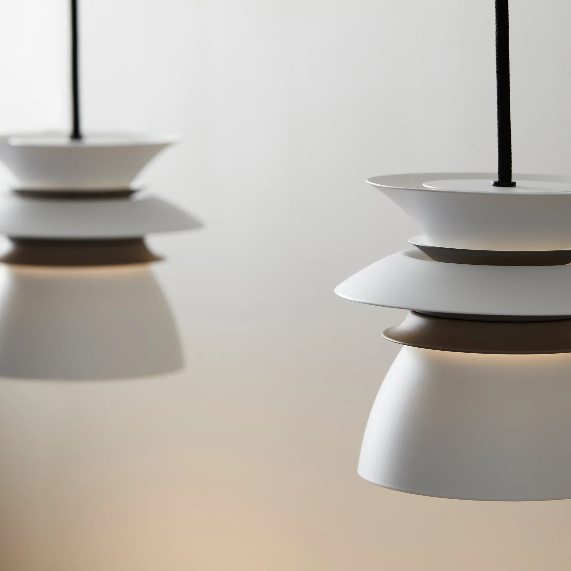 Diablo ceiling lamp Ø16.5 cm, Matte white-warm grey Belid
