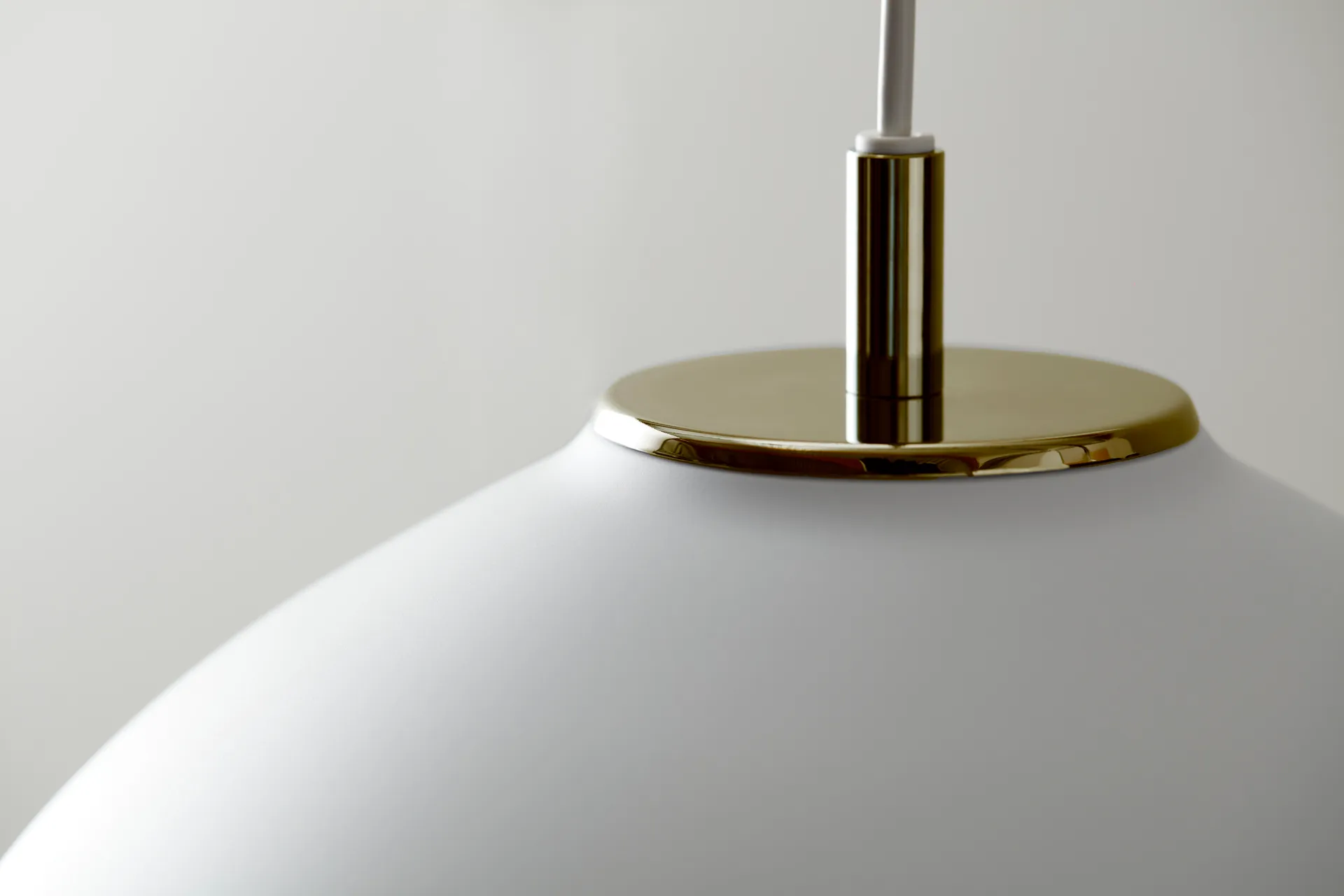 Valencia pendant Ø31.8, Matt white - brass Belid