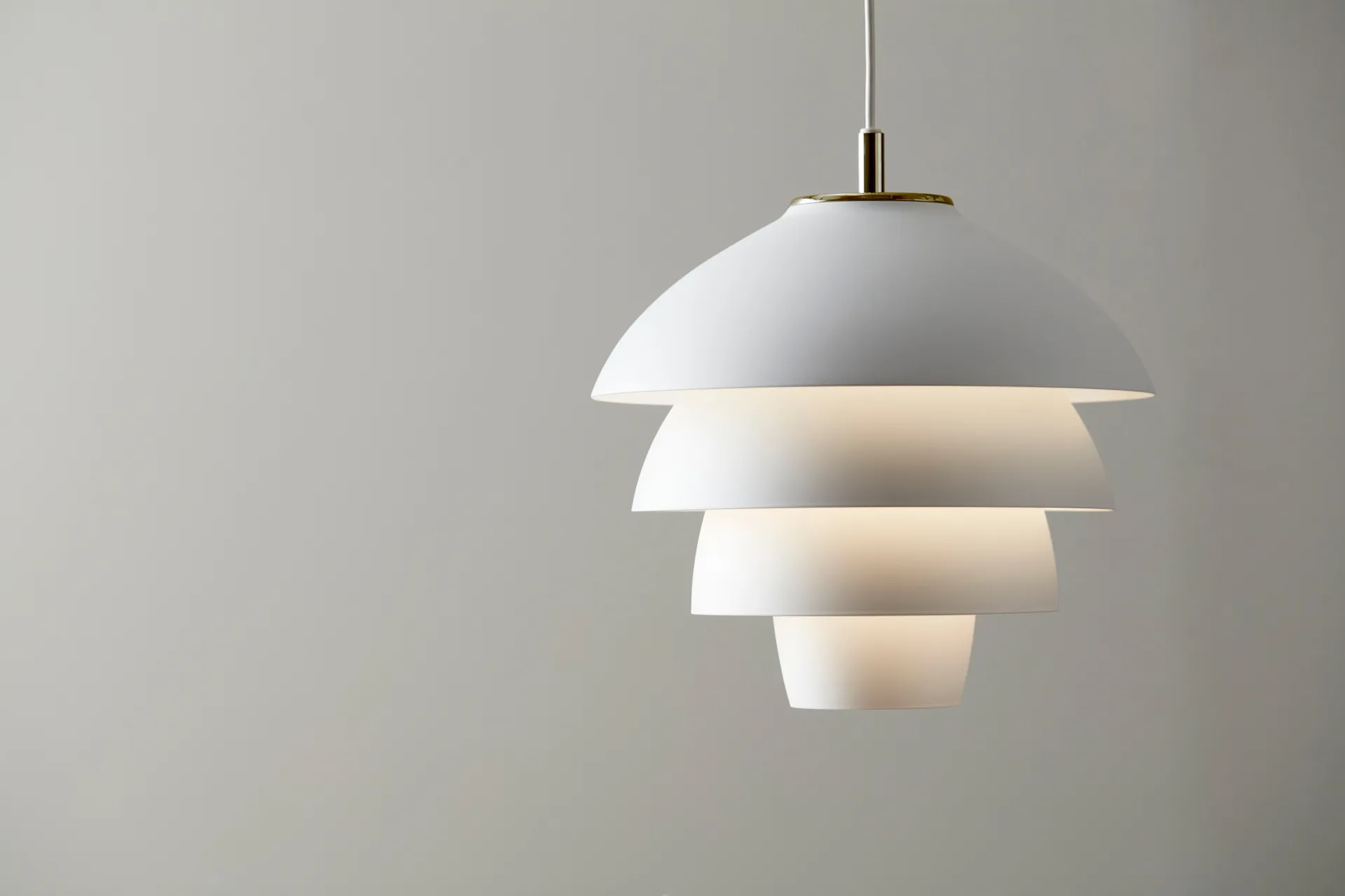Valencia pendant Ø31.8, Matt white - brass Belid