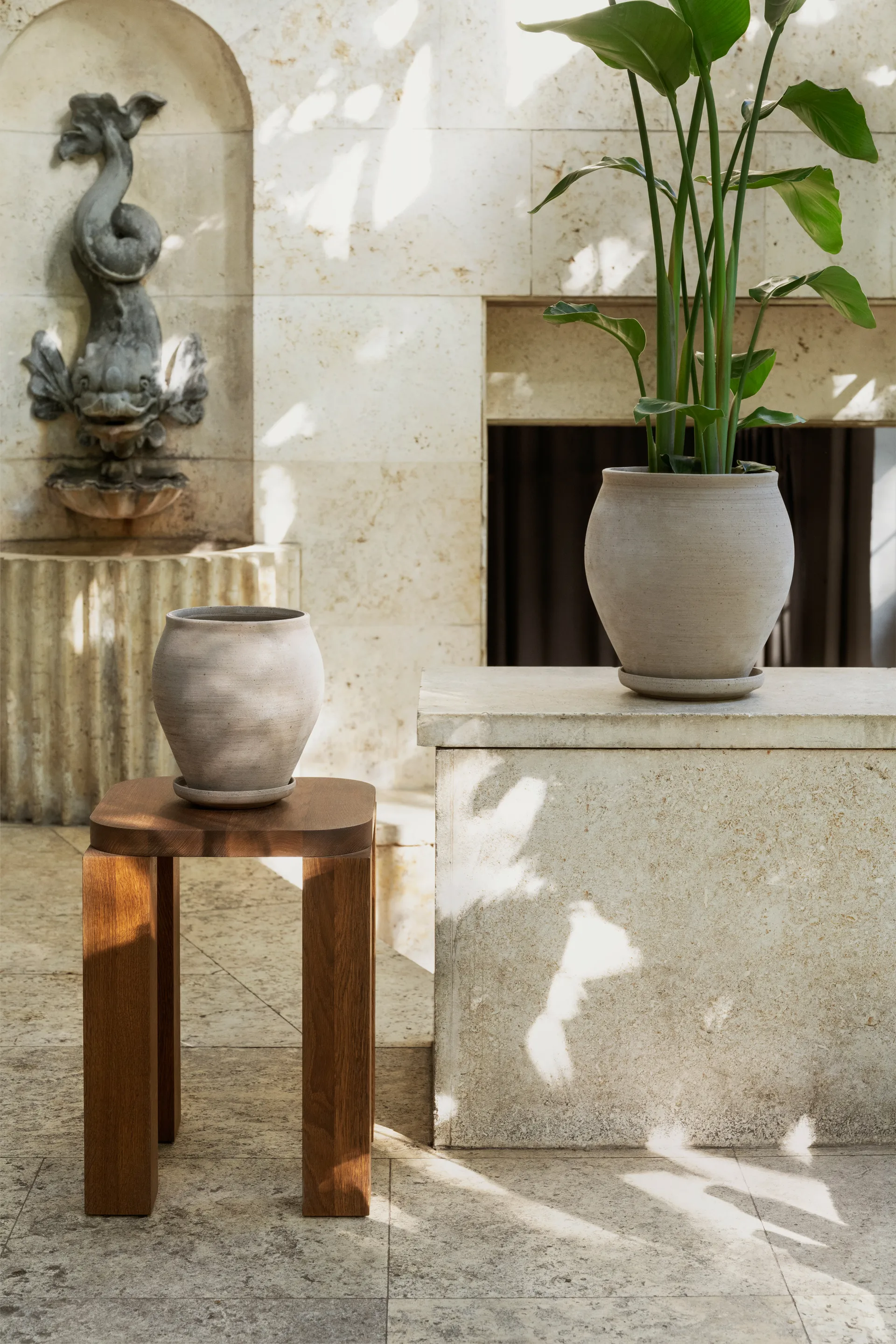 Delphi pot with saucer, 2 pieces, Grey, Ø26 cm Bergs Potter