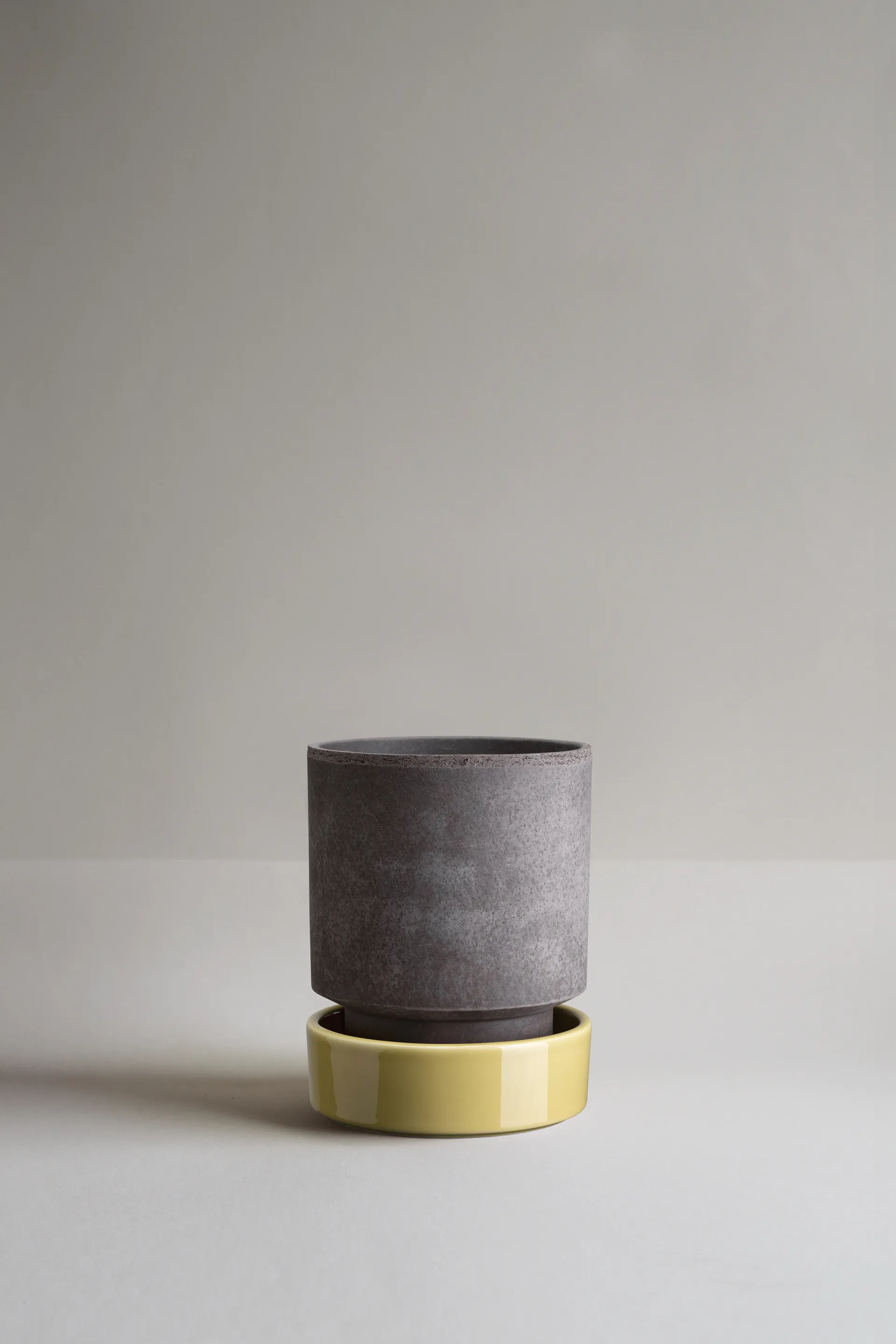 Hoff pot, Ø14 cm, Raw Grey-Pale Yellow Bergs Potter