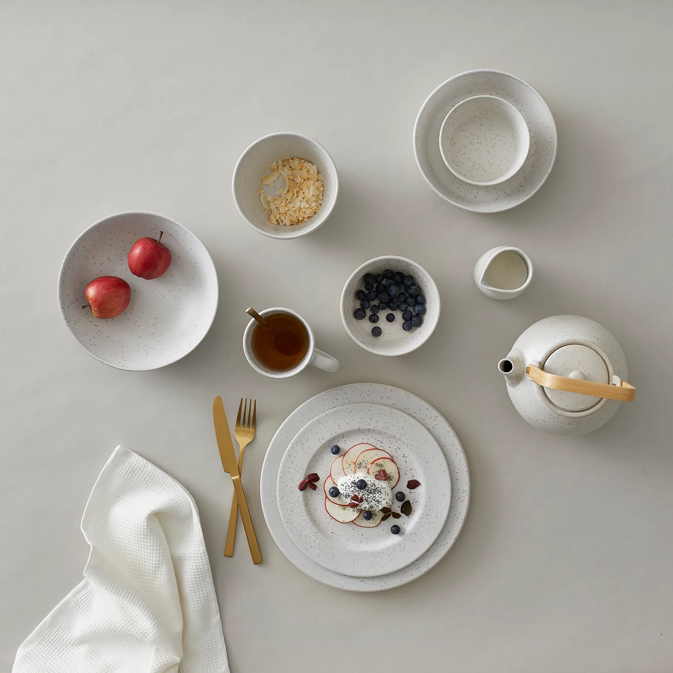 Bitz plate Ø27 cm matte, matte cream white Bitz