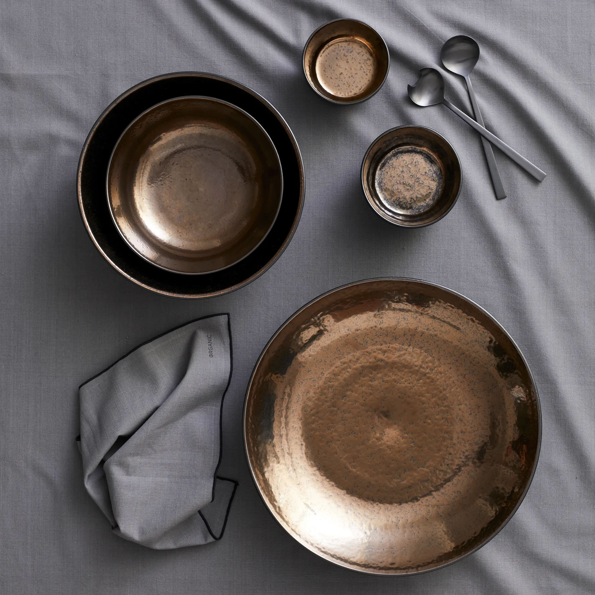 Bitz salad bowl 24 cm, Black-bronze Bitz