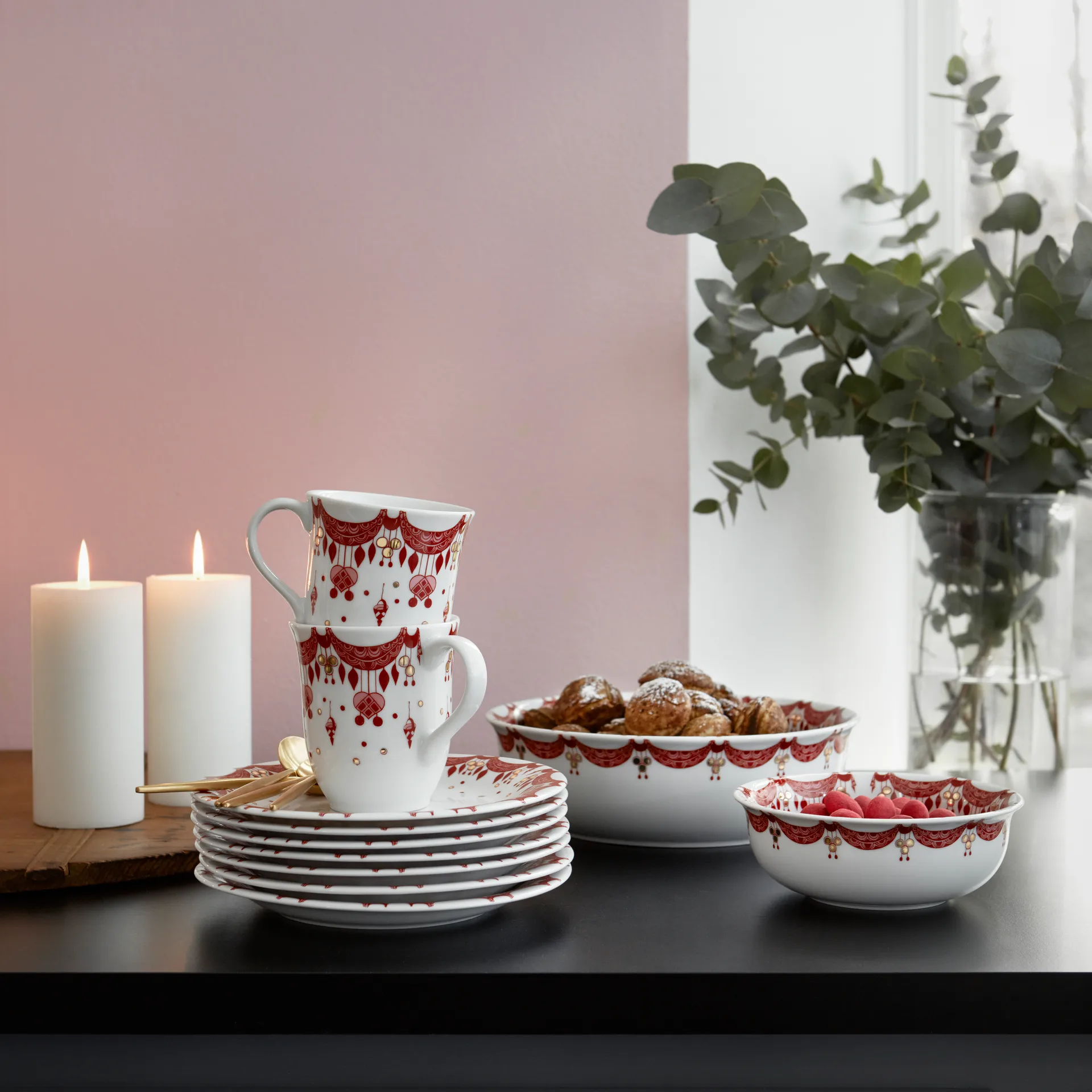 Bjørn Wiinblad Christmas mug 35 cl, red Bjørn Wiinblad