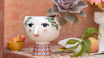 Eva flower pot on foot Ø 15.5 cm - Red - Bjørn Wiinblad