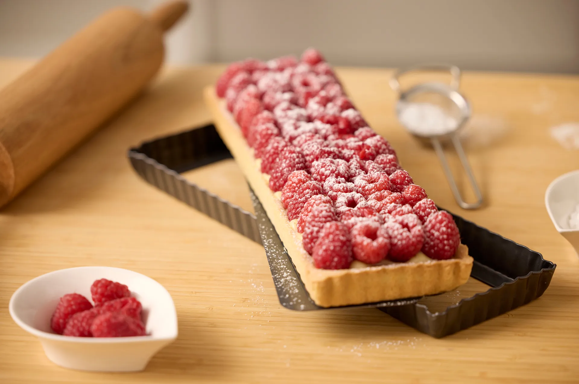 Blomsterbergs rectangular pie dish 35x11x2.6 cm, Dark grey Blomsterbergs