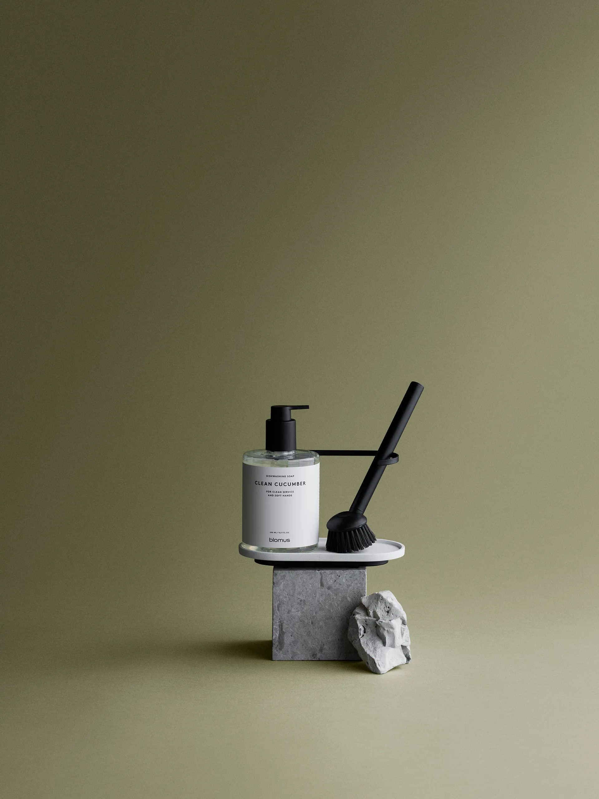 Dhuva dish brush and soap holder, Lily White blomus