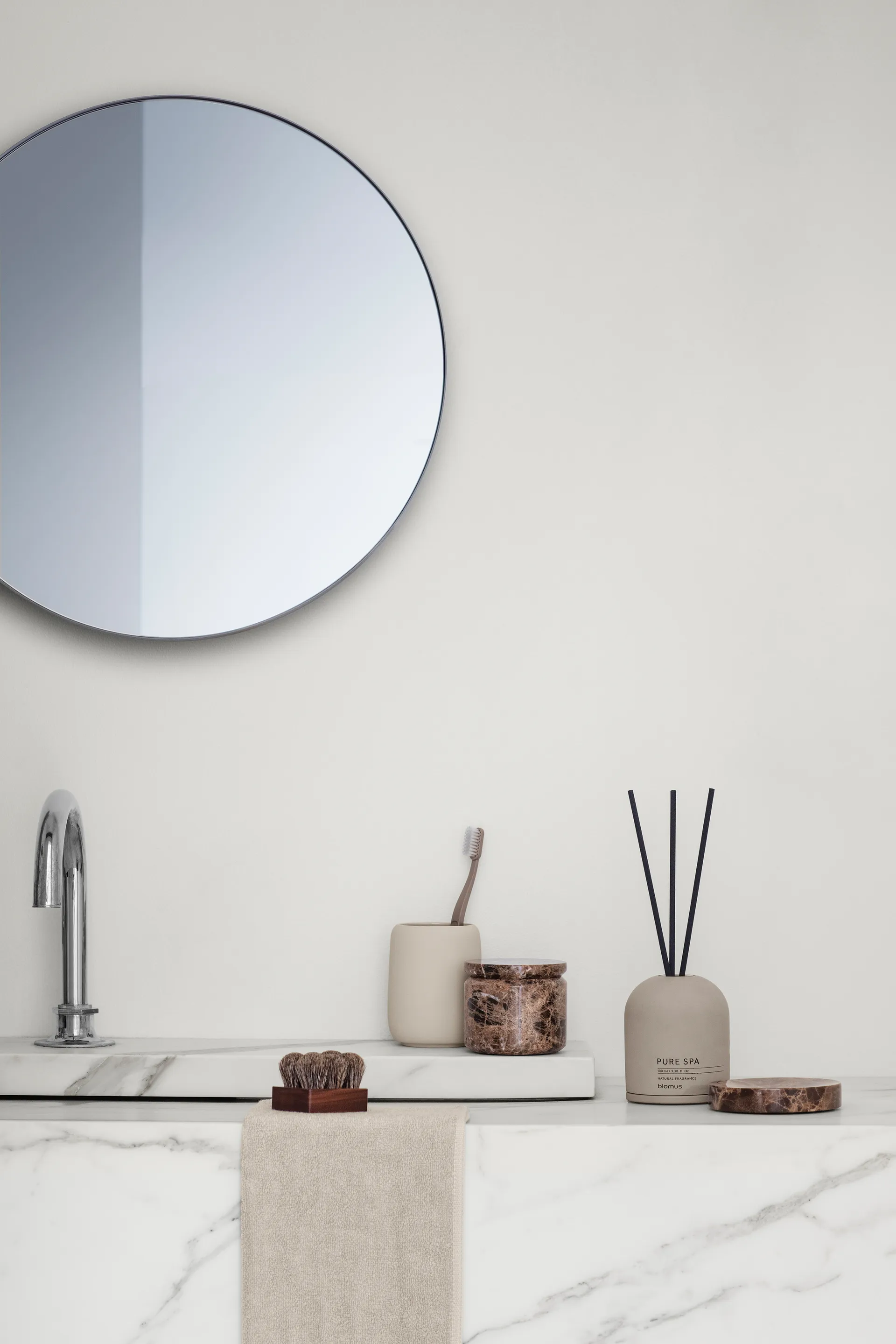 Fraga fragrance sticks 100 ml, Royal Leather-Satellite blomus