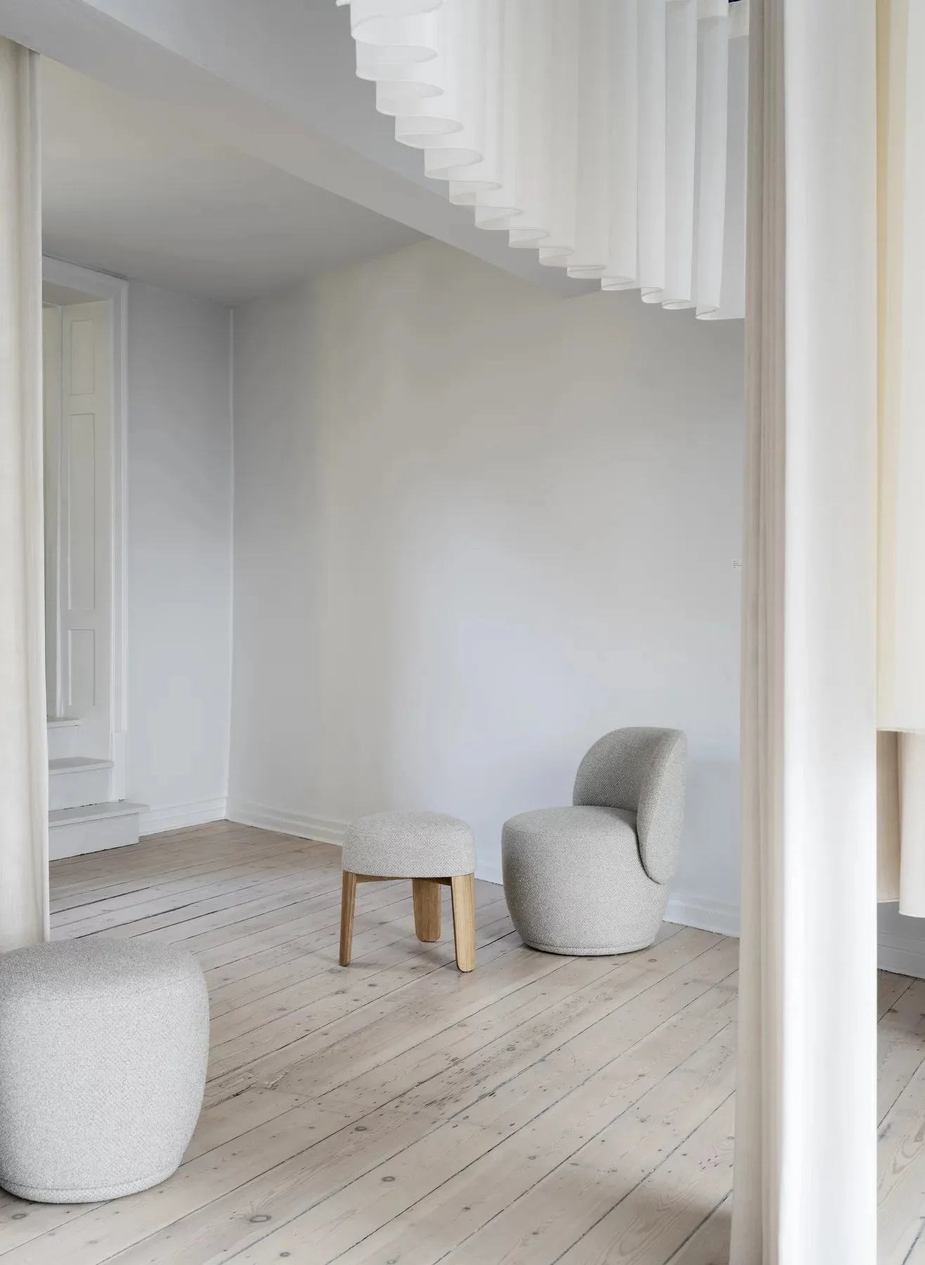 Kuon armchair, Socia Dessert blomus