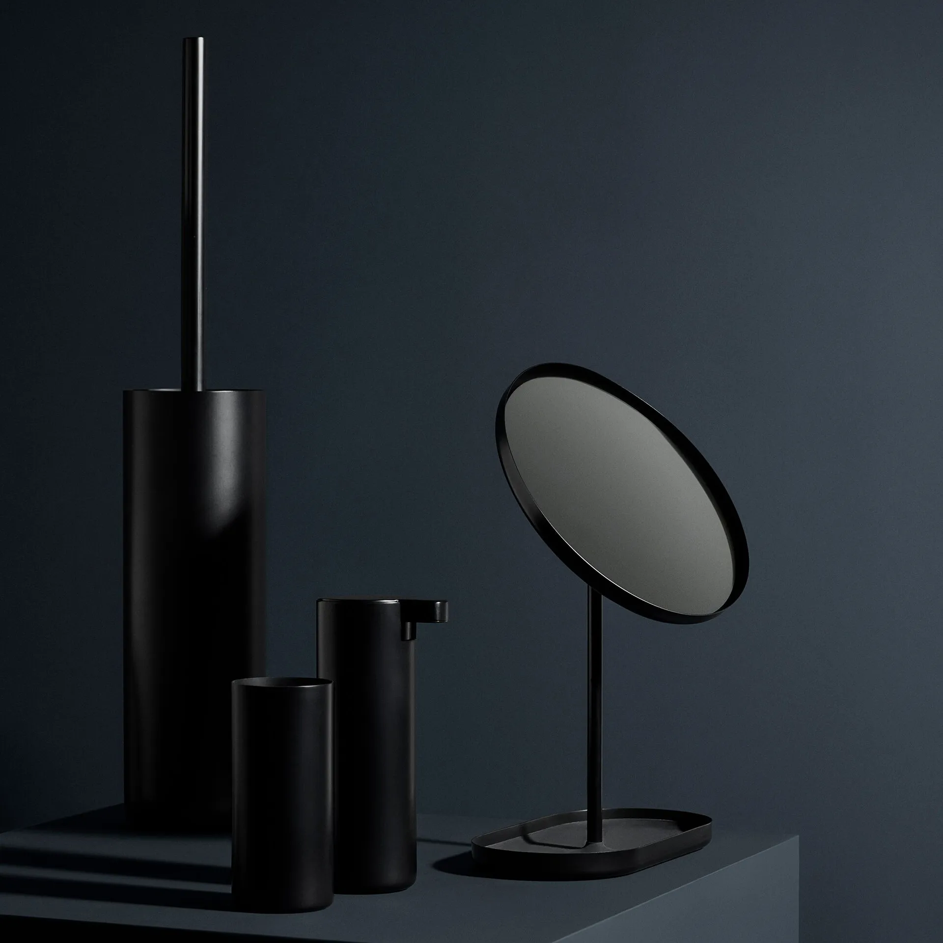Modo toilet brush, Black blomus